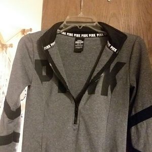 Athletic strechy sweater